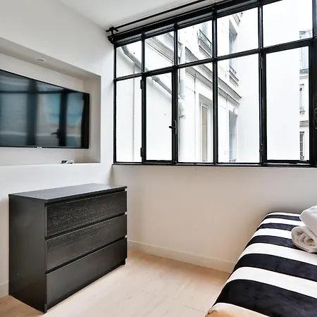 Blue Nights Apartments - Sebastopol Paris Room photo